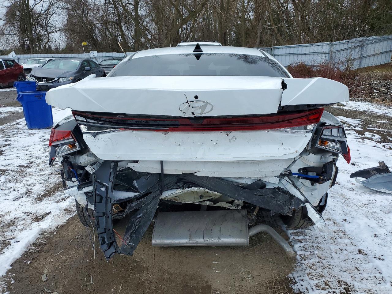 2025 Hyundai Elantra Hybrid Limited - zdjęcie 6