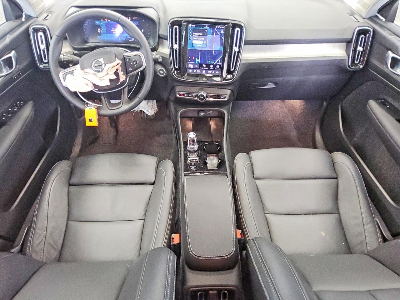 2026 Volvo Xc40 Plus - zdjęcie 8