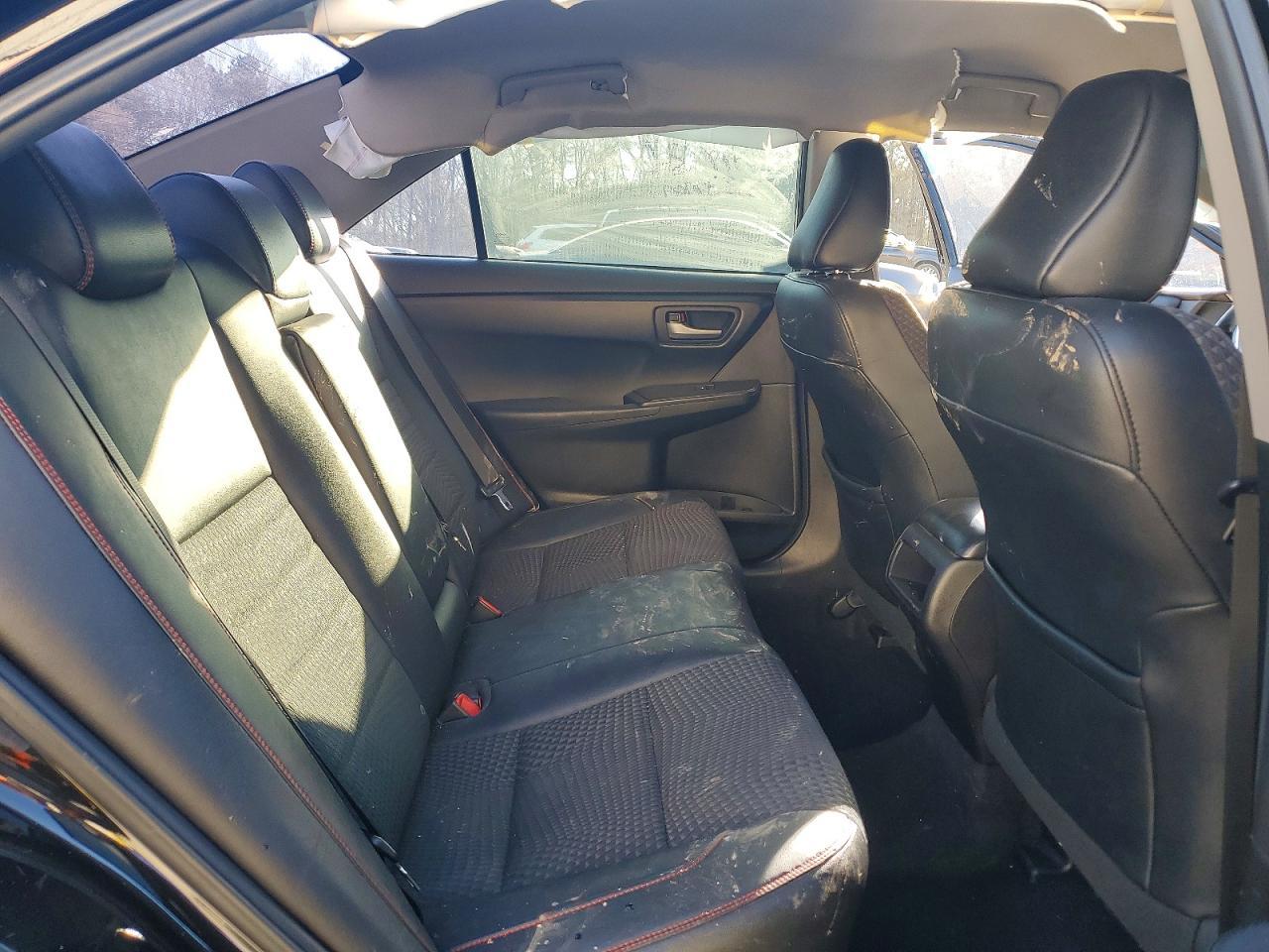 2015 Toyota Camry Se - zdjęcie 10