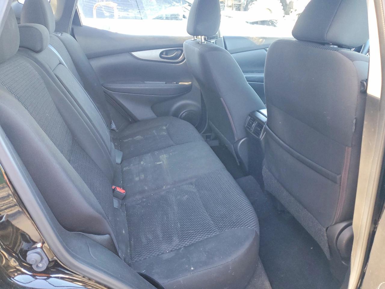 2019 Nissan Rogue Sport S - zdjęcie 11