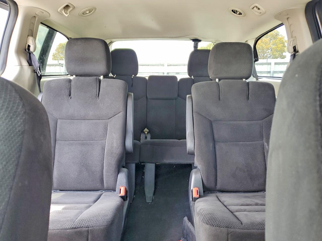 2016 Dodge Grand Caravan Sxt - zdjęcie 10