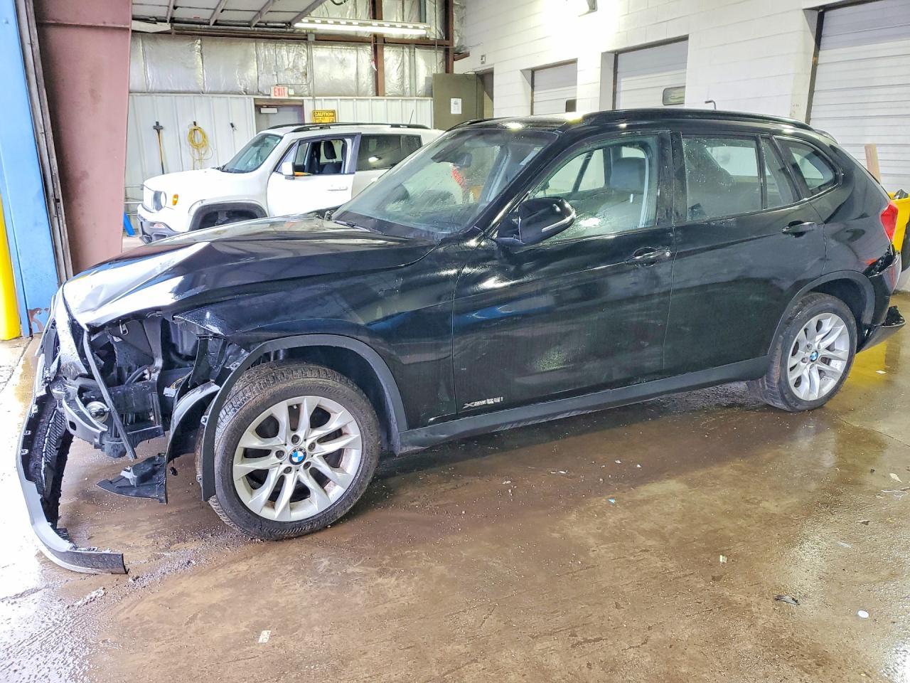 2015 BMW X1 xDrive28I - zdjęcie główne