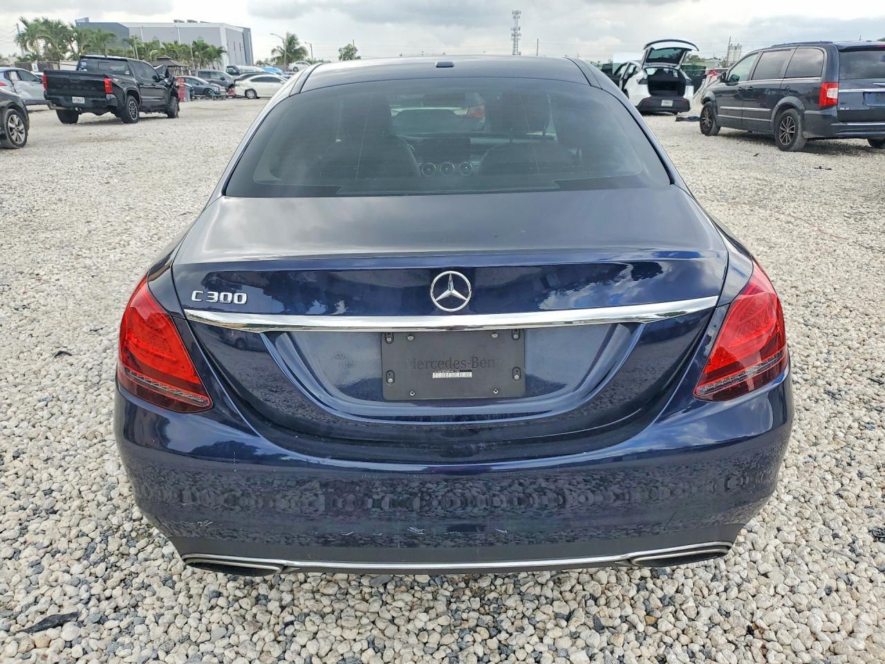 2019 Mercedes-Benz C 300 - zdjęcie 6