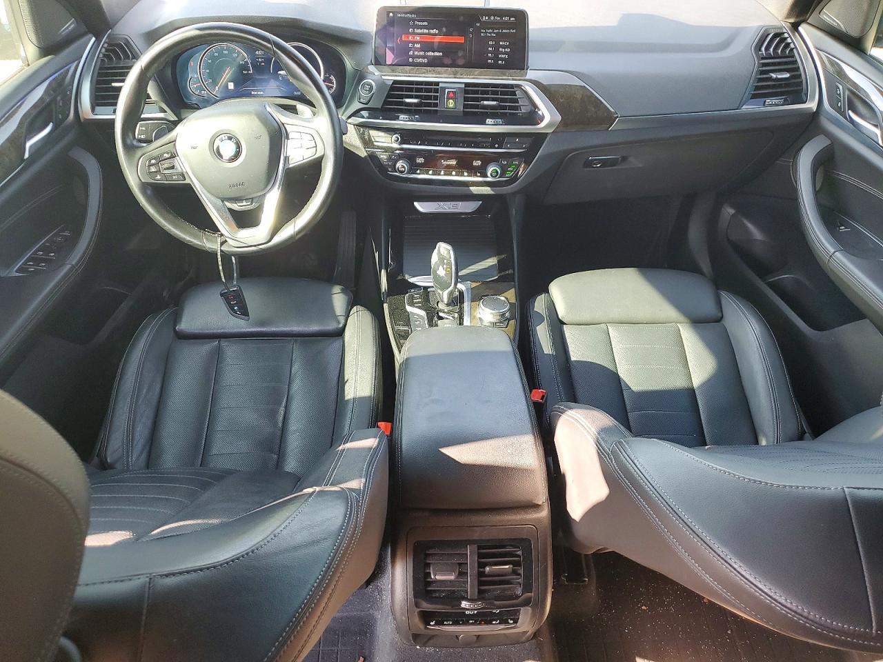 2018 BMW X3 xDrive30I - zdjęcie 8