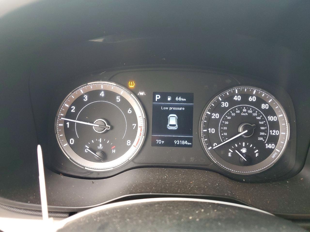 2022 Hyundai Venue Sel - zdjęcie 9