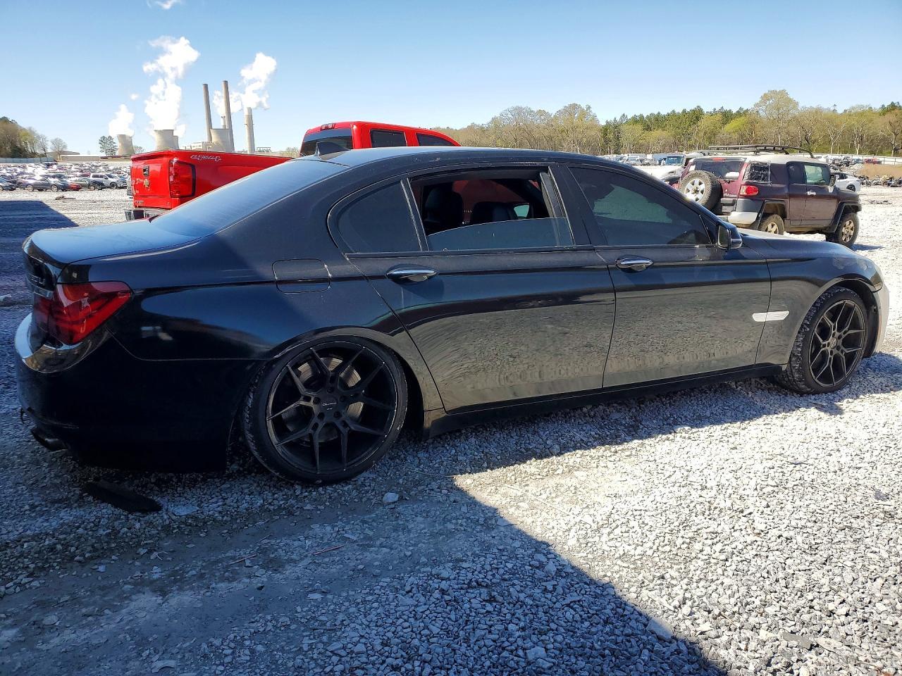 2014 BMW 750 Li - zdjęcie 3