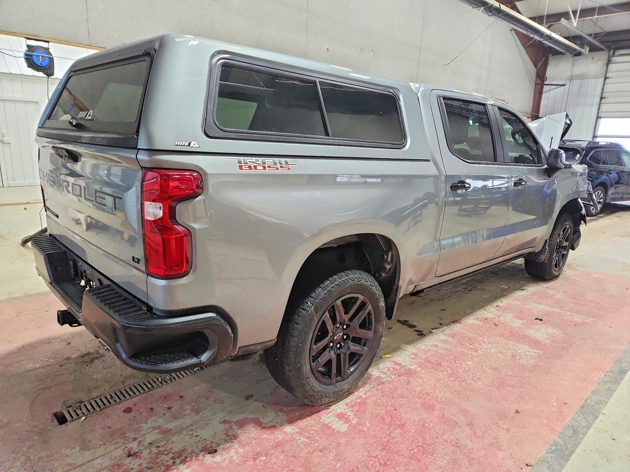 2025 Chevrolet Silverado K1500 Lt Trail Boss - zdjęcie 3