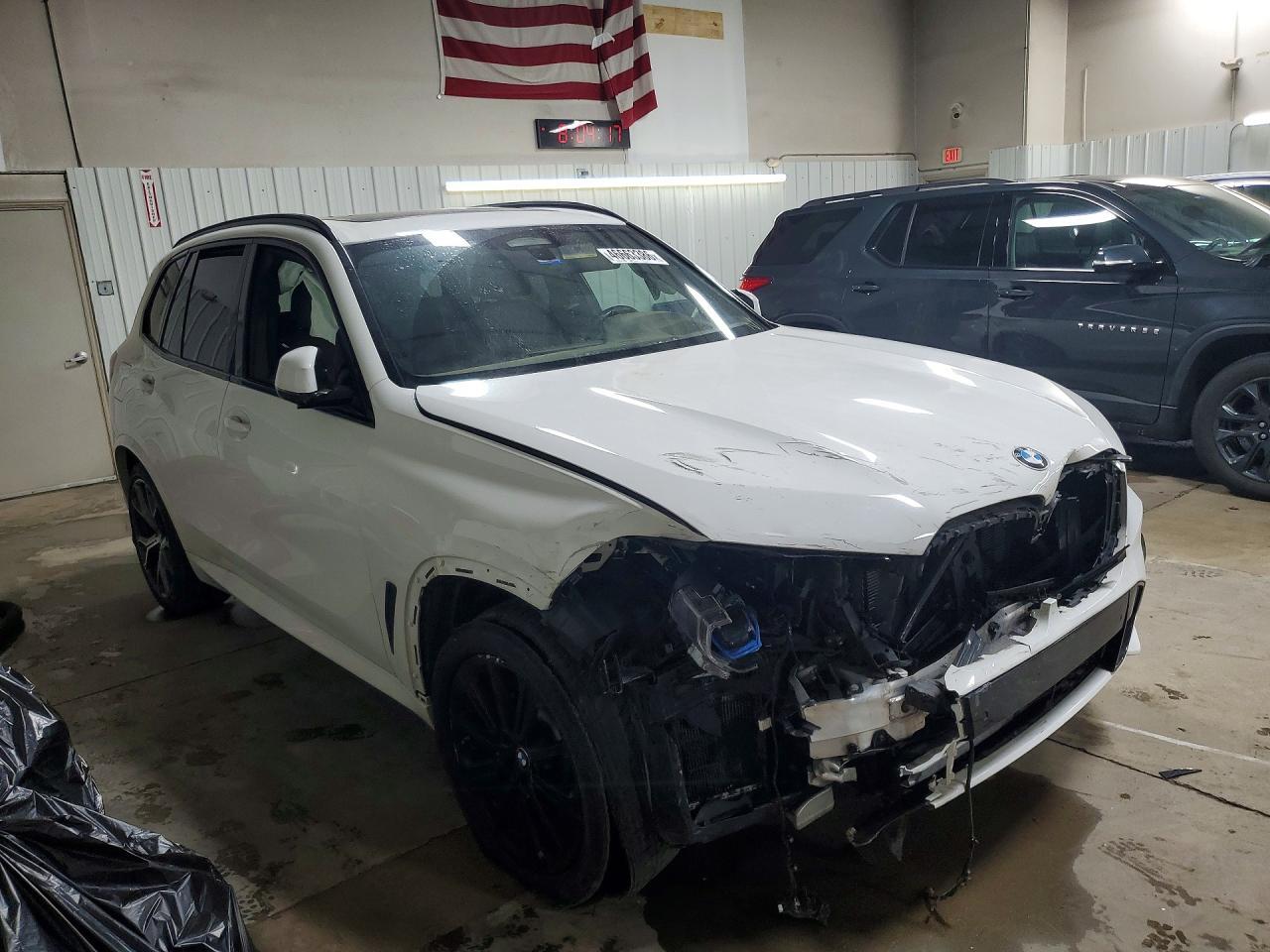 2021 BMW X5 xDrive40I - zdjęcie 4