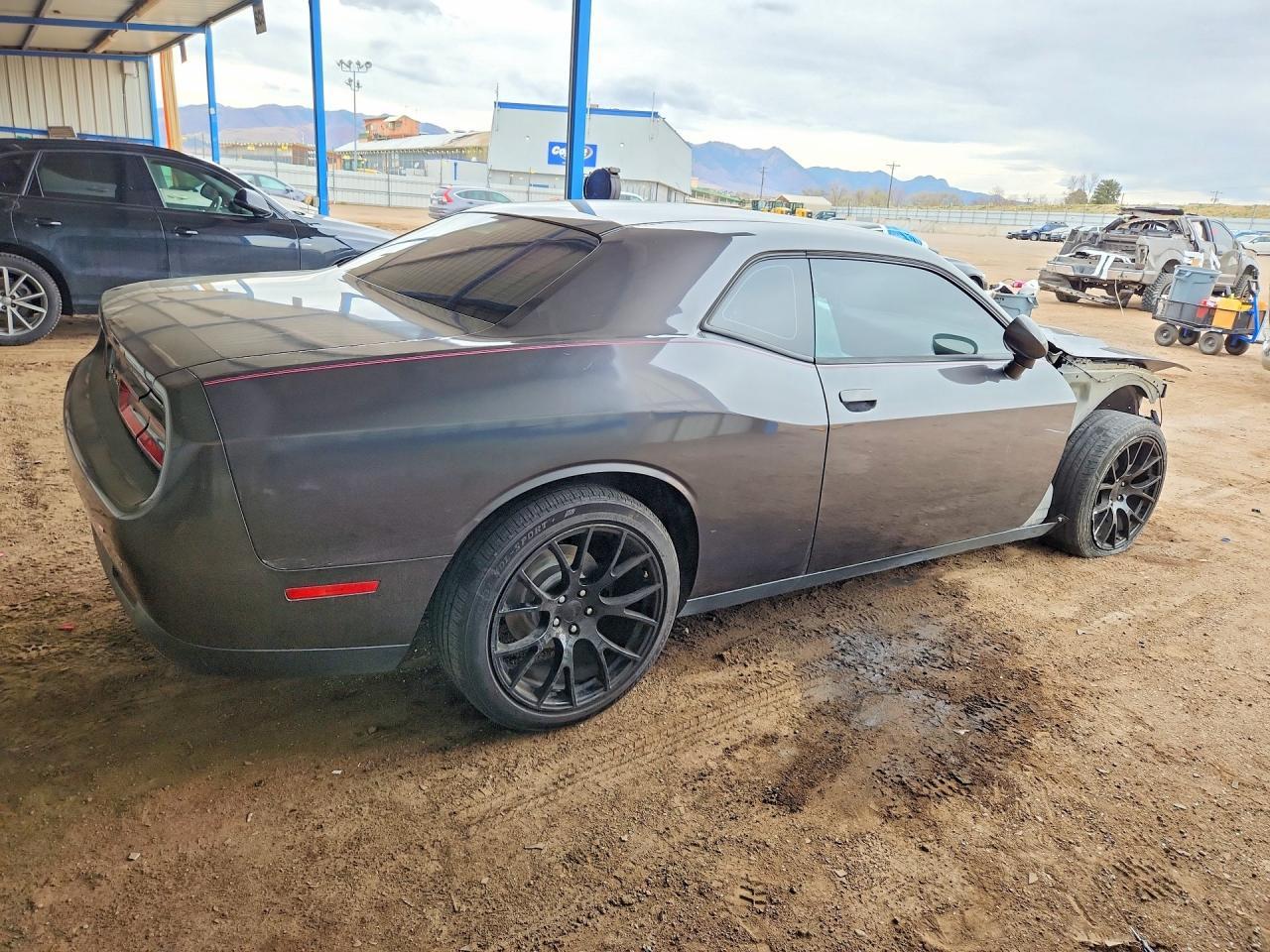 2016 Dodge Challenger Sxt - zdjęcie 3