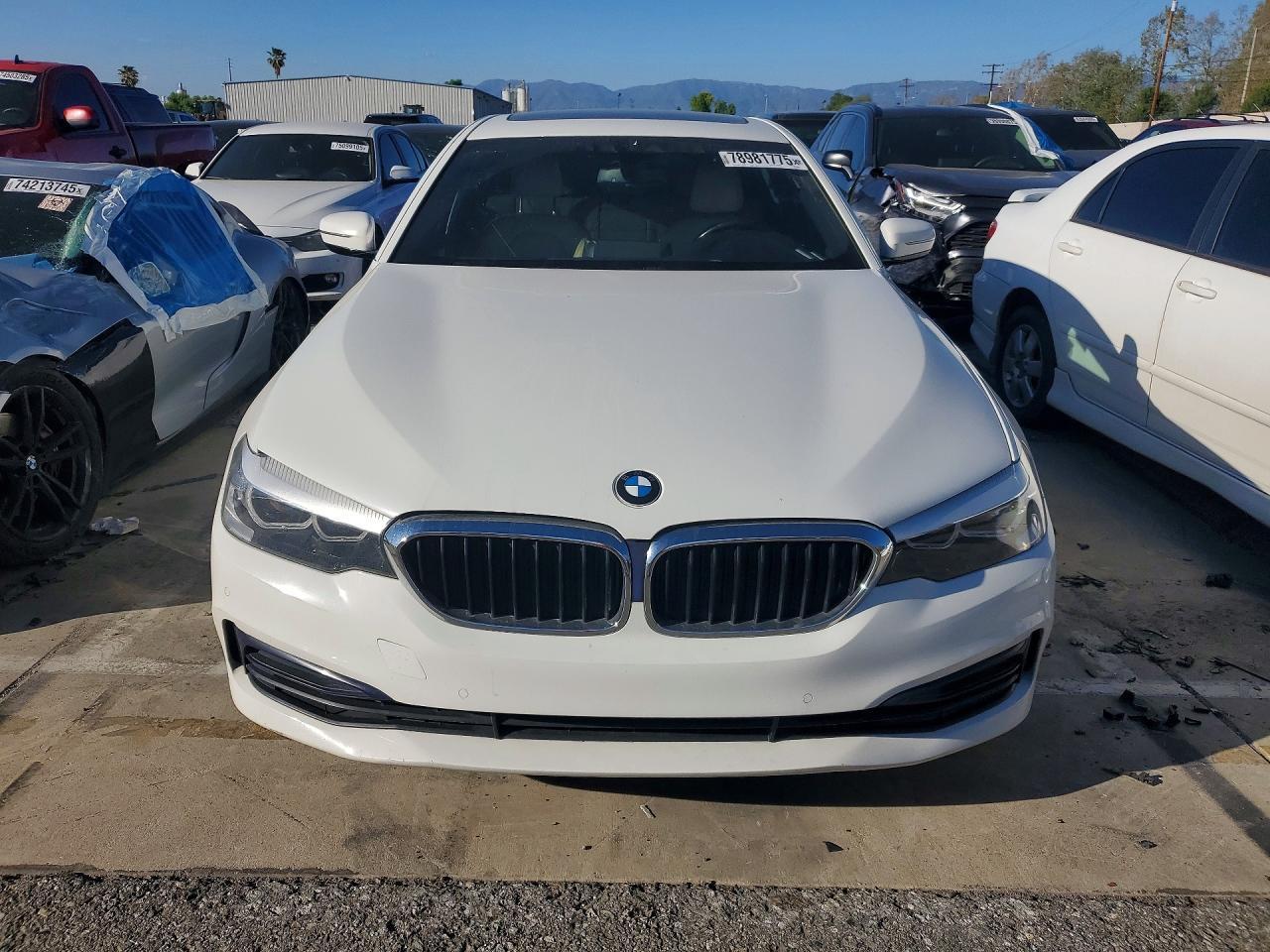 BMW Seria 5 - zdjęcie 5