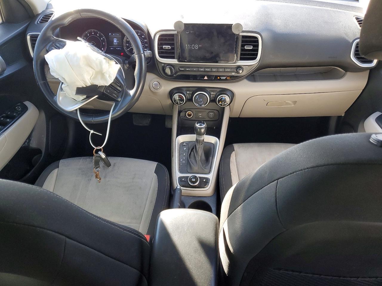 2021 Hyundai Venue Sel - zdjęcie 8