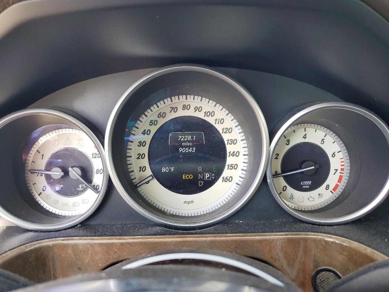 2014 Mercedes-Benz E 350 - zdjęcie 9