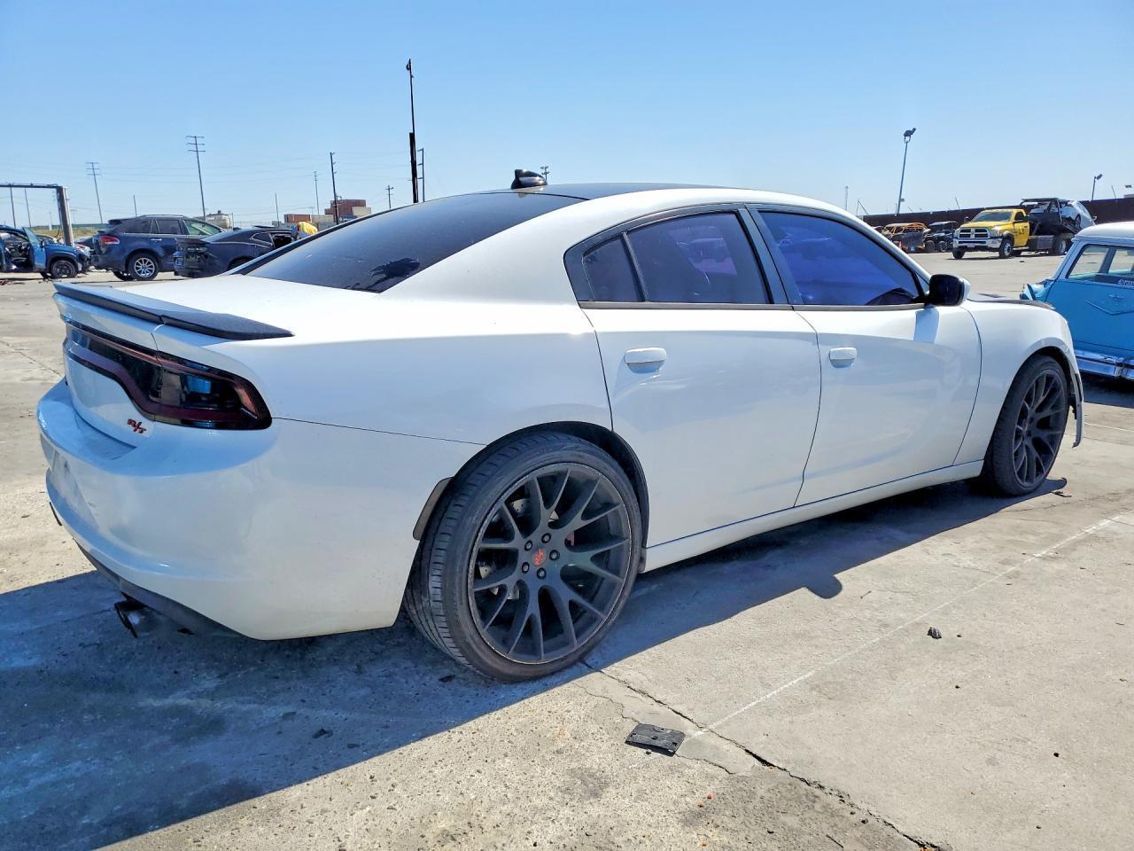 2017 Dodge Charger R - zdjęcie 3