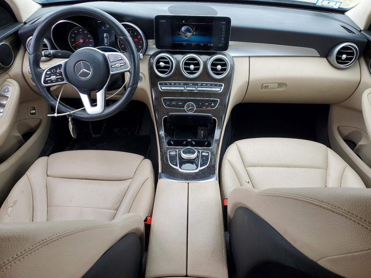 2020 Mercedes-Benz C 300 4Matic - zdjęcie 8