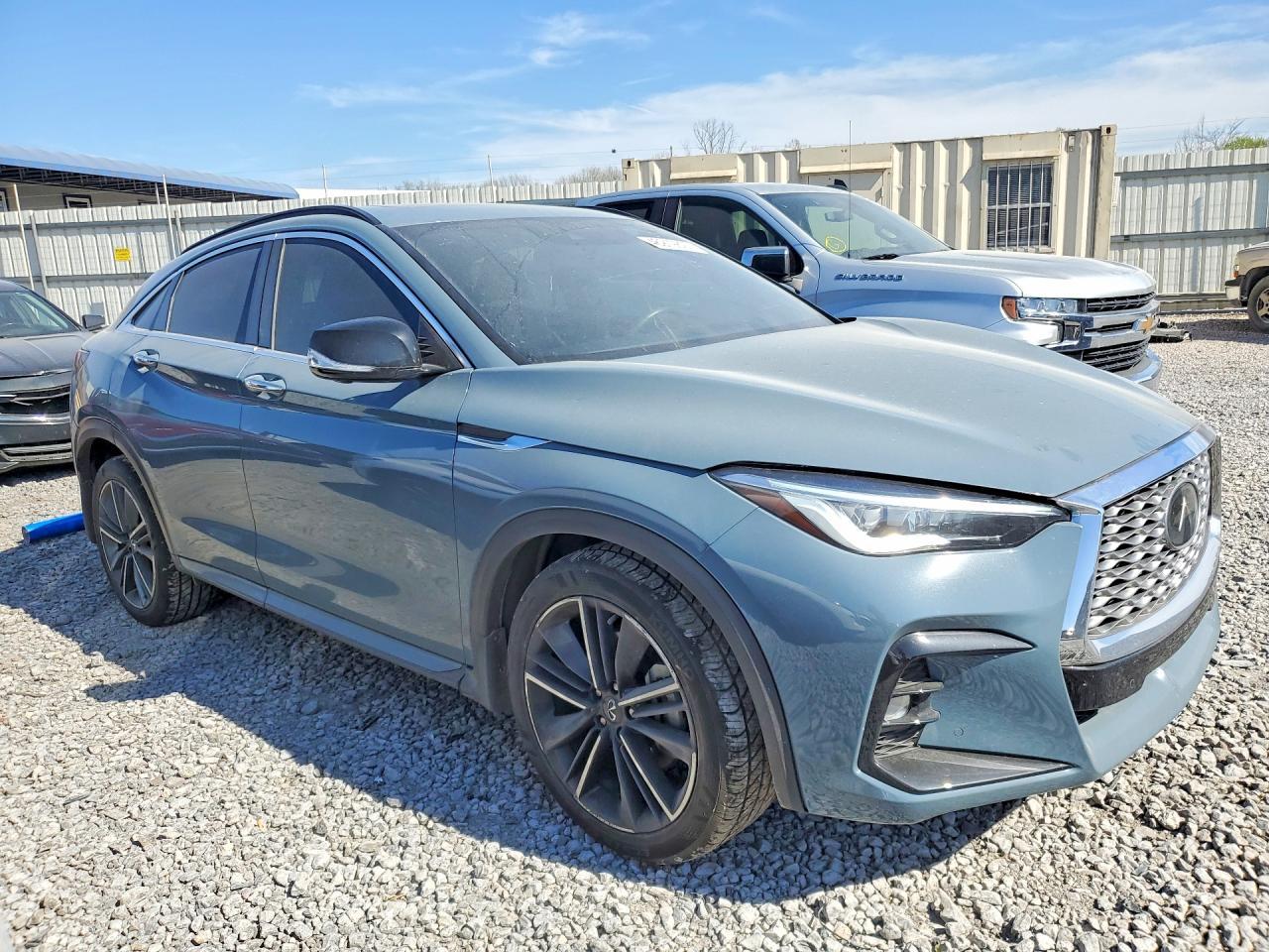 2022 Infiniti Qx55 Essential - zdjęcie 4