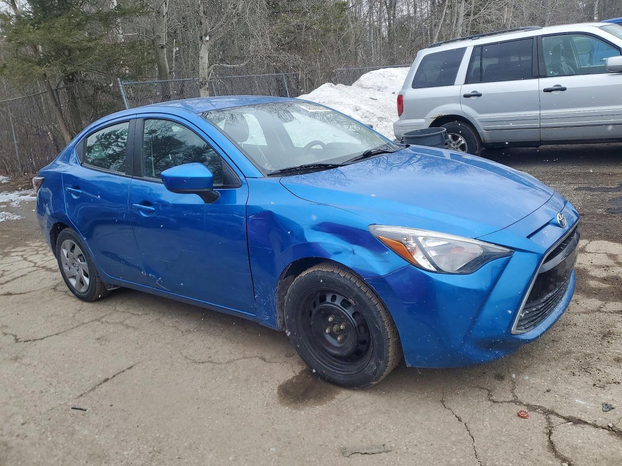 2016 Toyota Yaris - zdjęcie 4