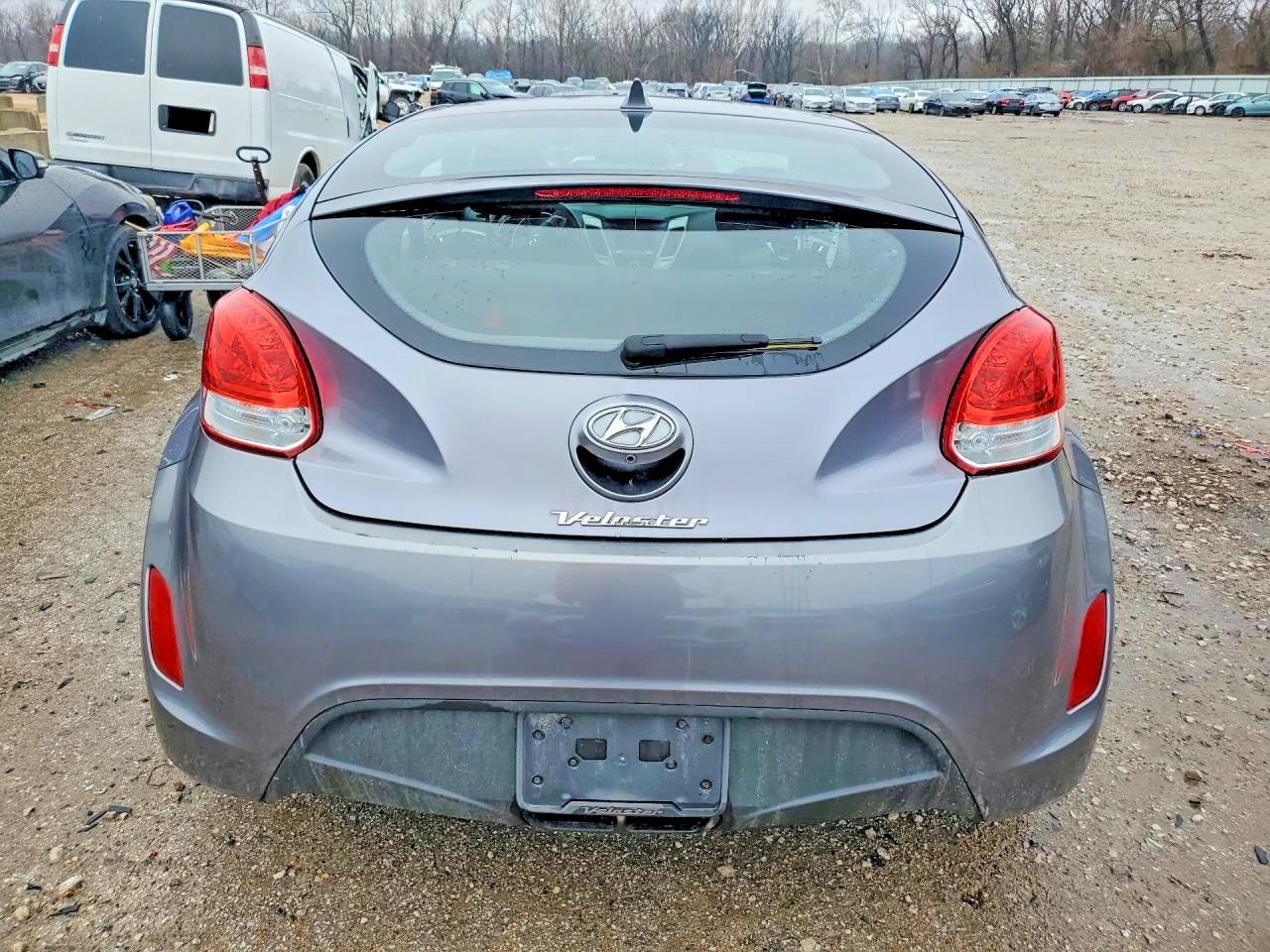 2016 Hyundai Veloster Base - zdjęcie 6