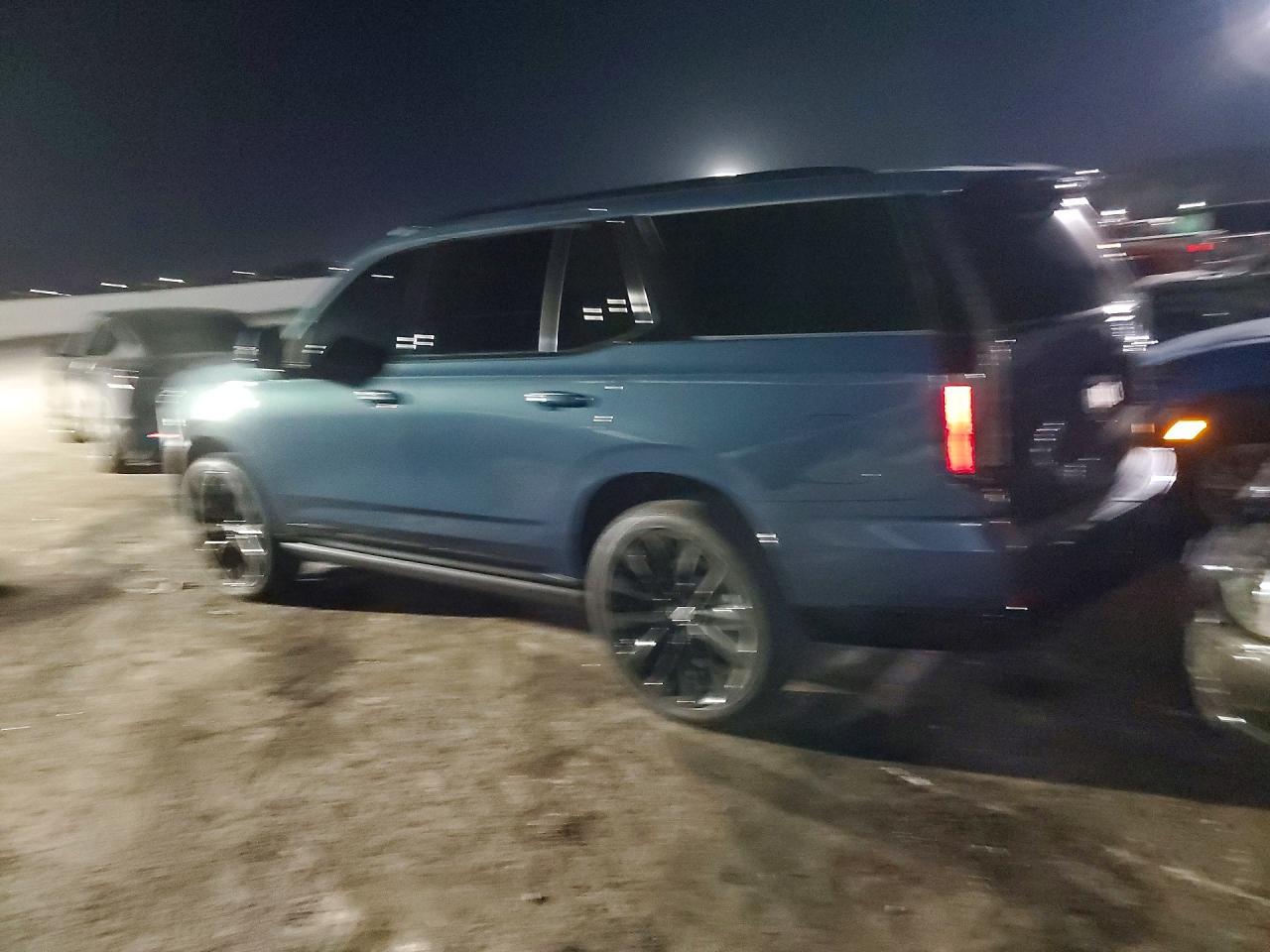 2026 Cadillac Escalade Sport Platinum - zdjęcie 2