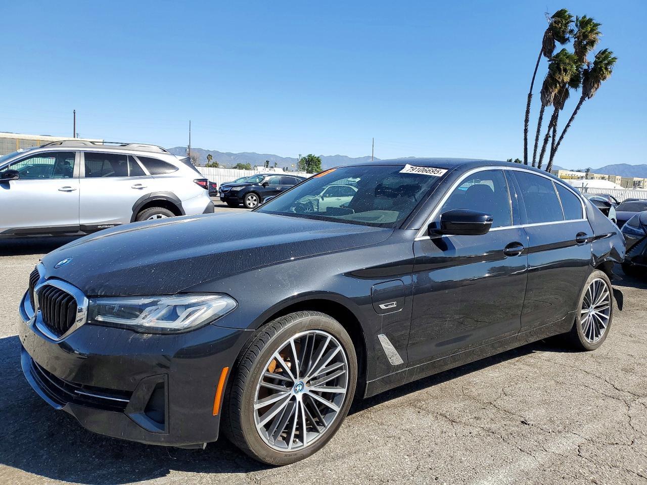 2022 BMW 530E - zdjęcie główne