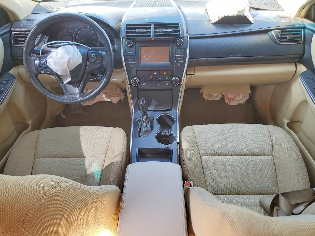 2015 Toyota Camry Le - zdjęcie 8