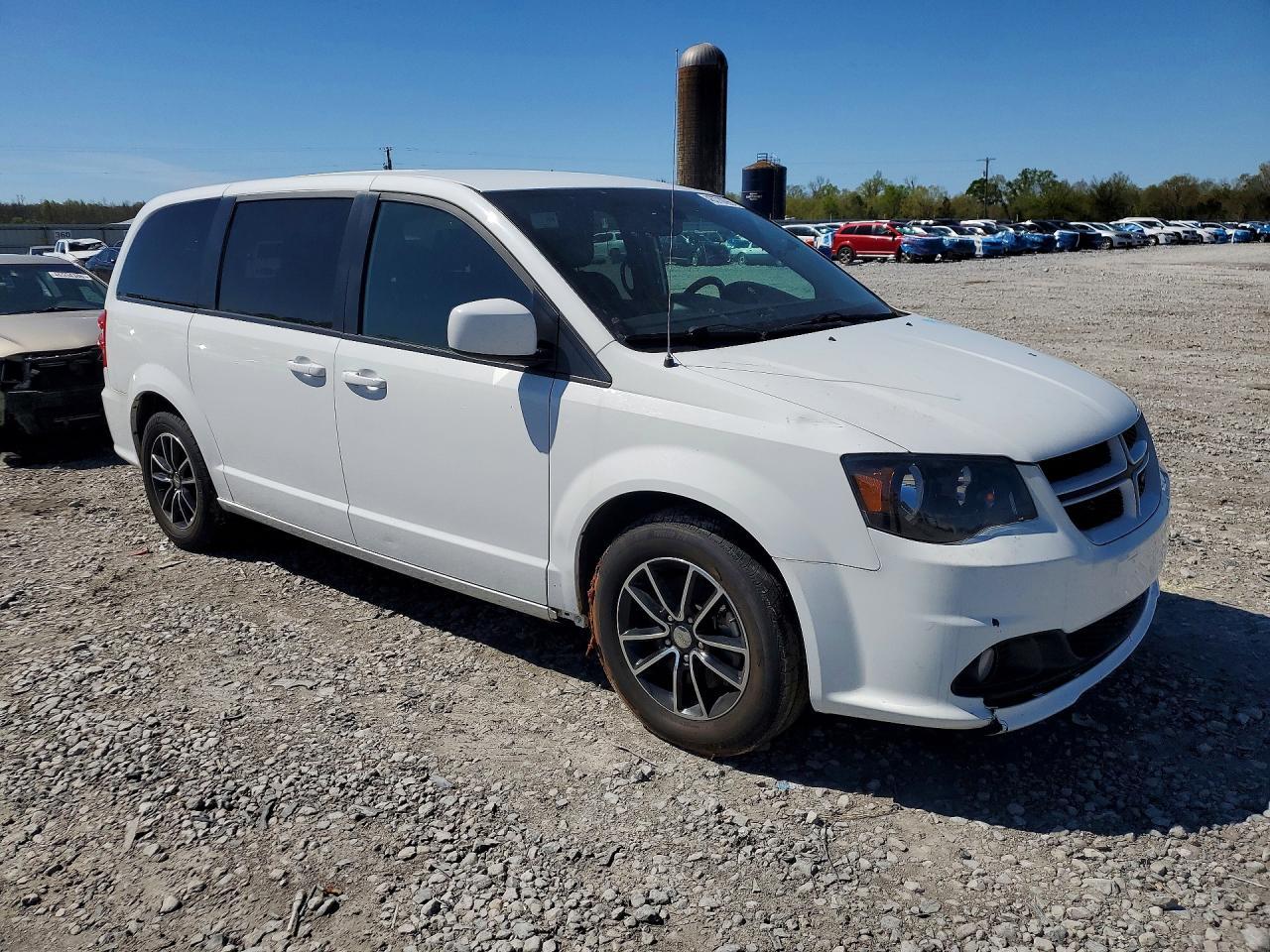 2019 Dodge Grand Caravan Gt - zdjęcie 4