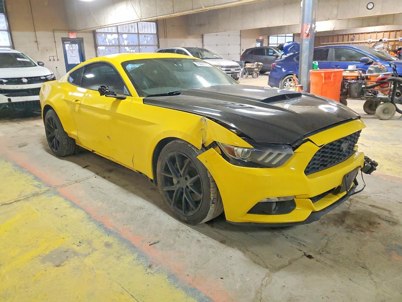2015 Ford Mustang - zdjęcie 4