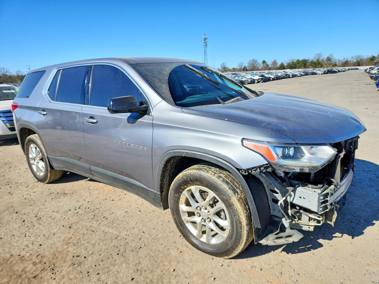 2020 Chevrolet Traverse Ls - zdjęcie 4