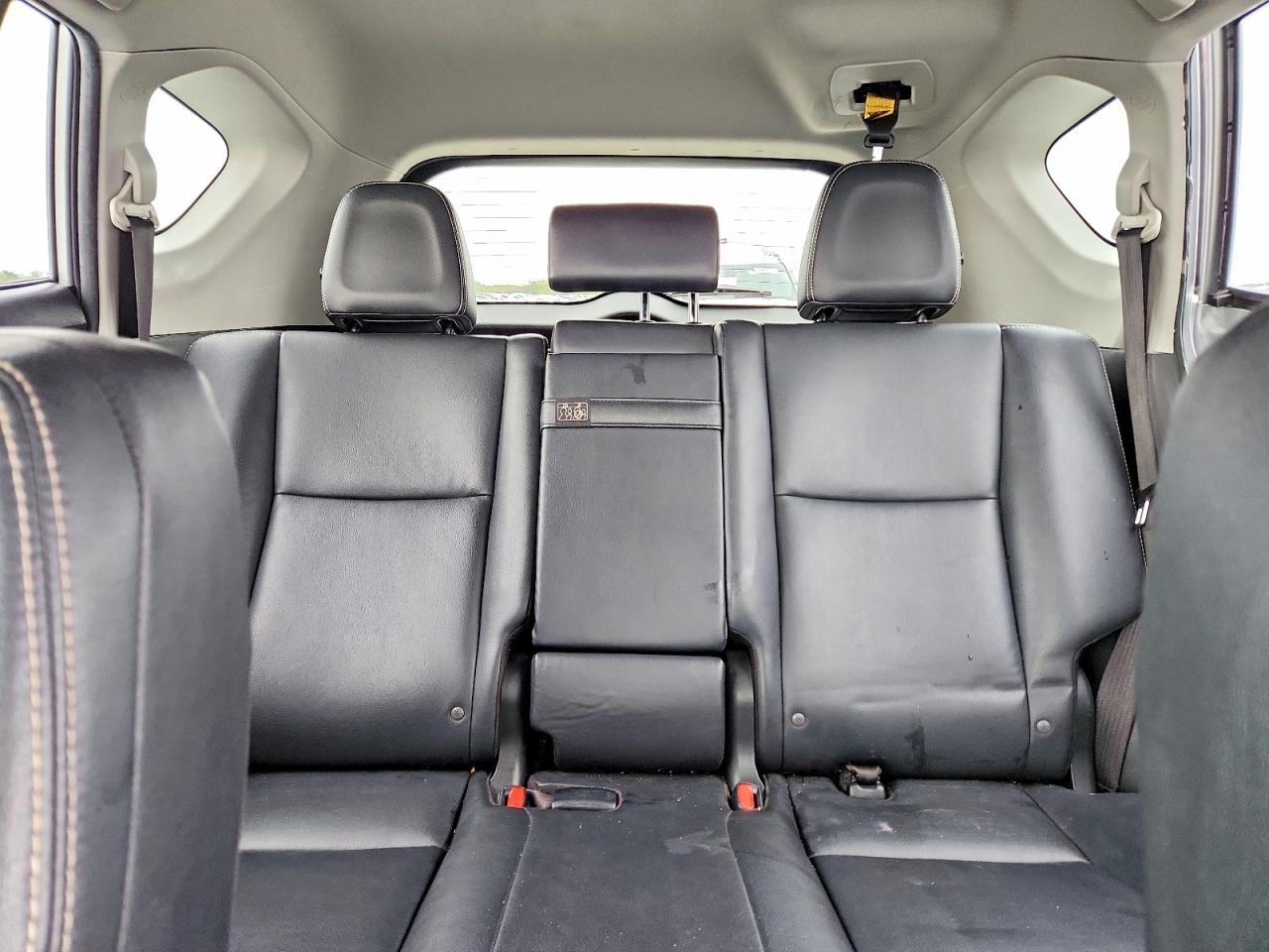 2016 Toyota Rav4 Hybrid Limited - zdjęcie 10