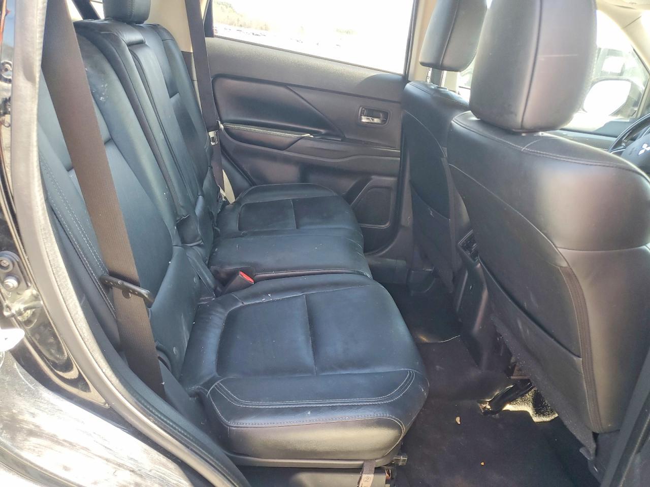 2019 Mitsubishi Outlander Se - zdjęcie 10