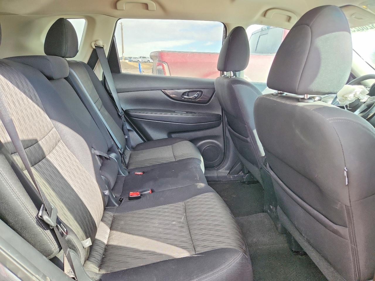 2017 Nissan Rogue S - zdjęcie 11