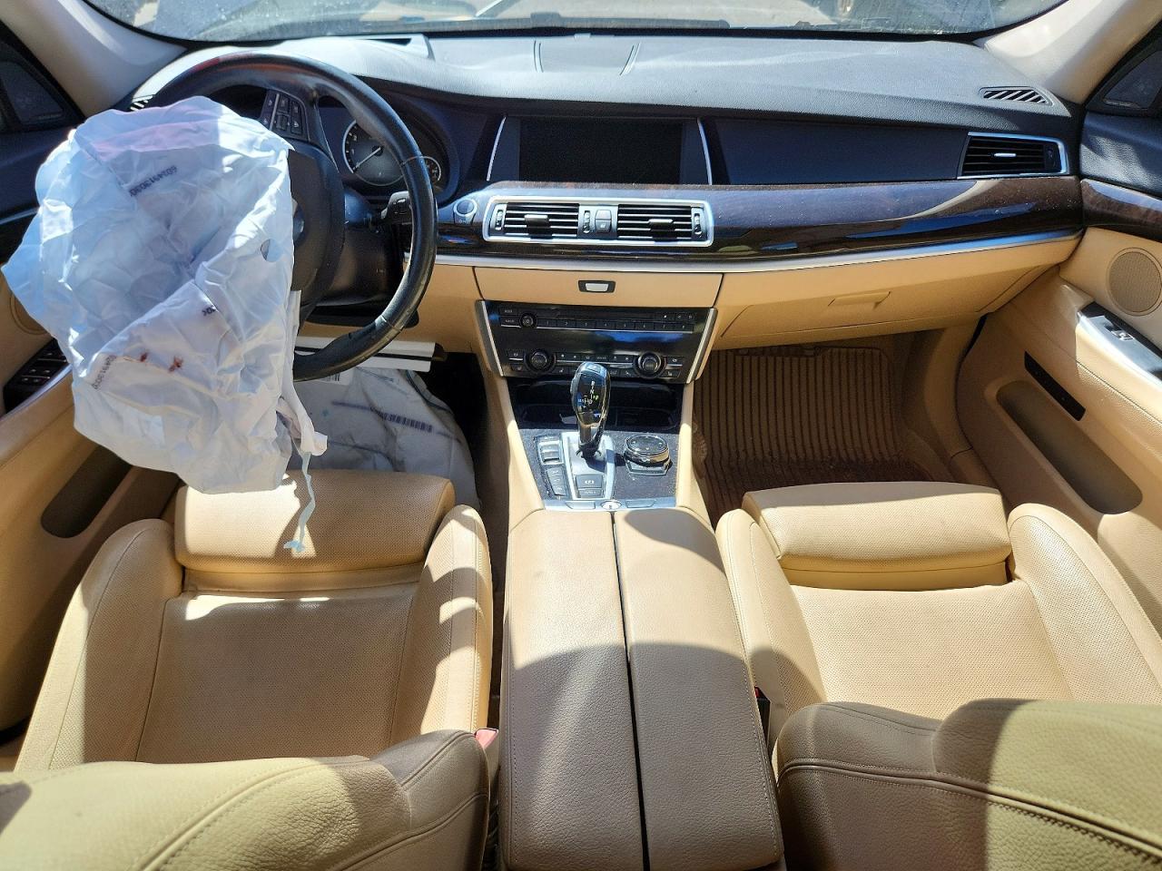 2015 BMW 550 Xigt - zdjęcie 8