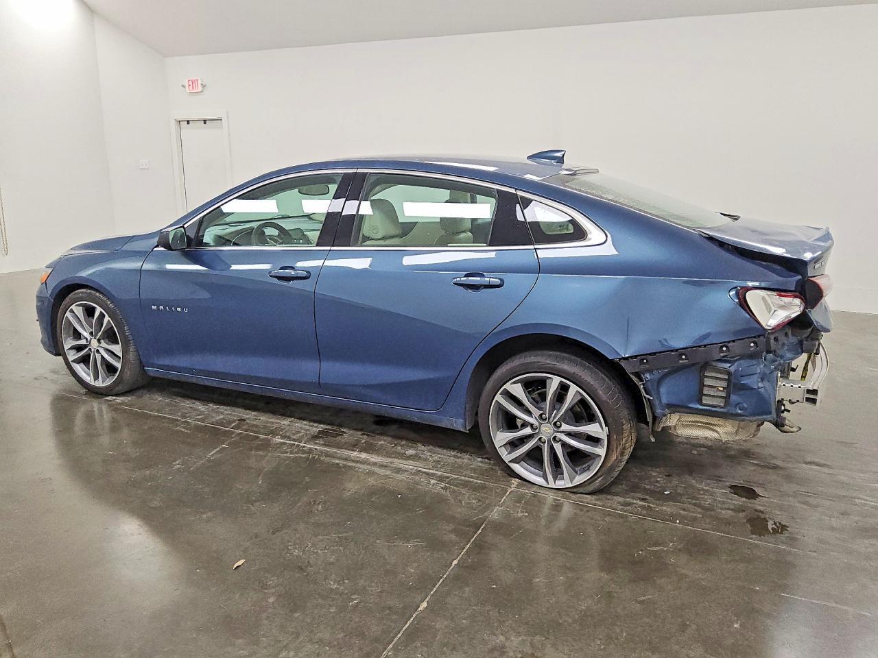 2024 Chevrolet Malibu Premier - zdjęcie 2