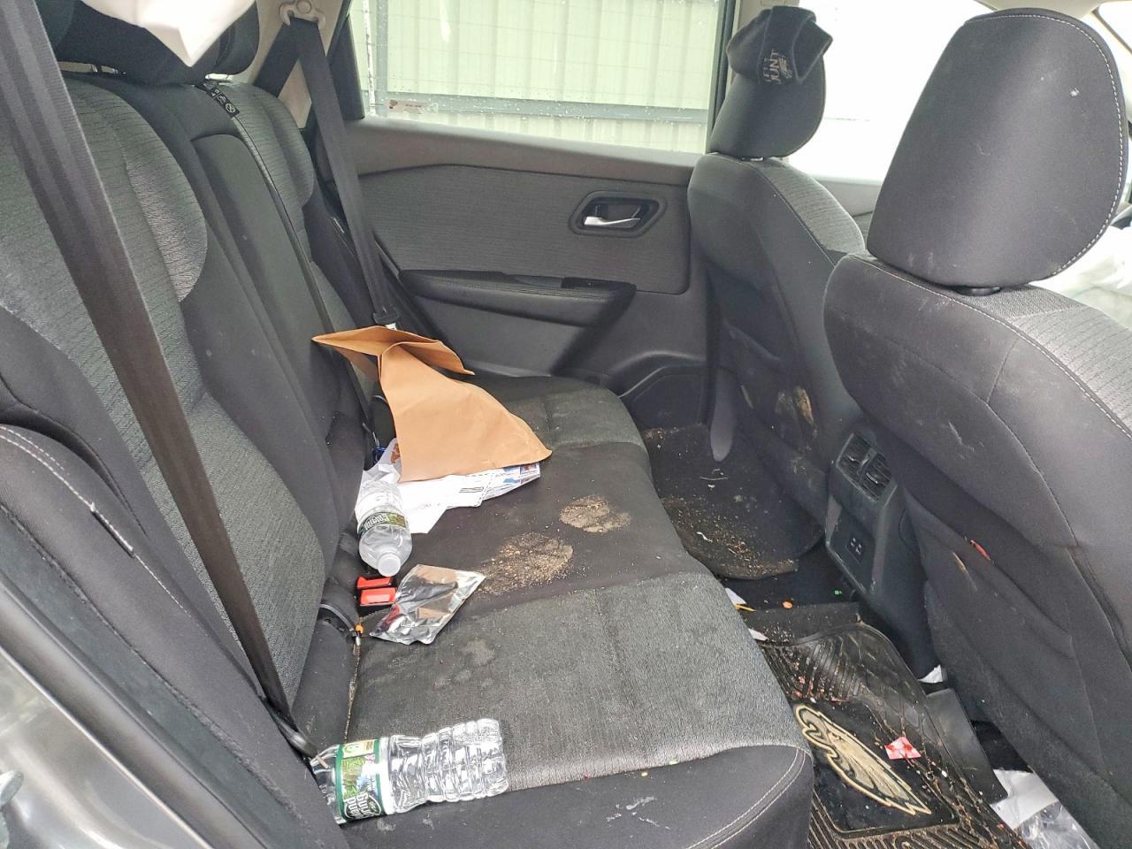 2021 Nissan Rogue Sv - zdjęcie 11