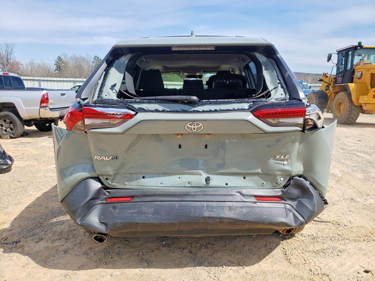 2021 Toyota Rav4 Xle - zdjęcie 6