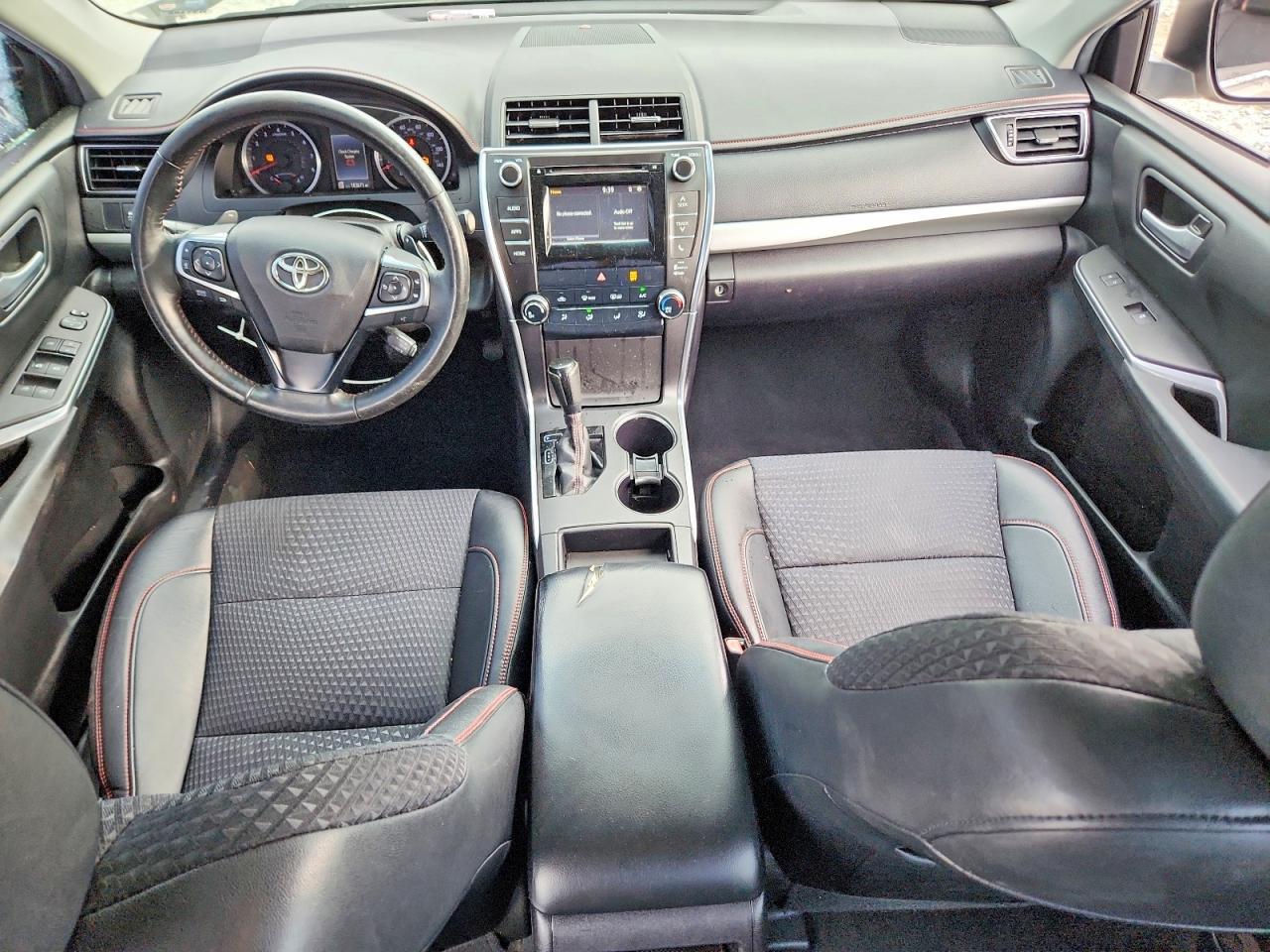 2015 Toyota Camry Se - zdjęcie 8