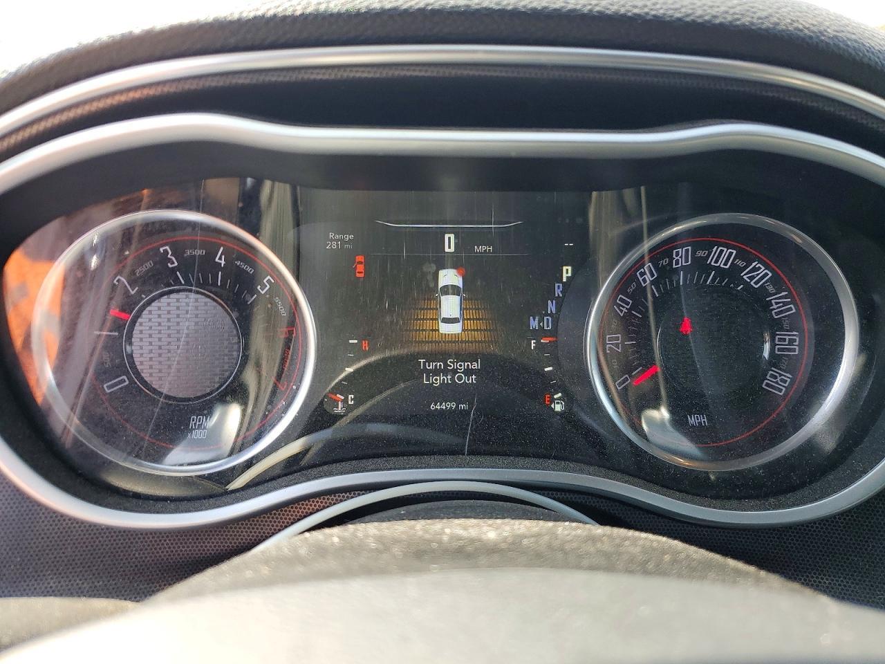 2018 Dodge Challenger R - zdjęcie 9