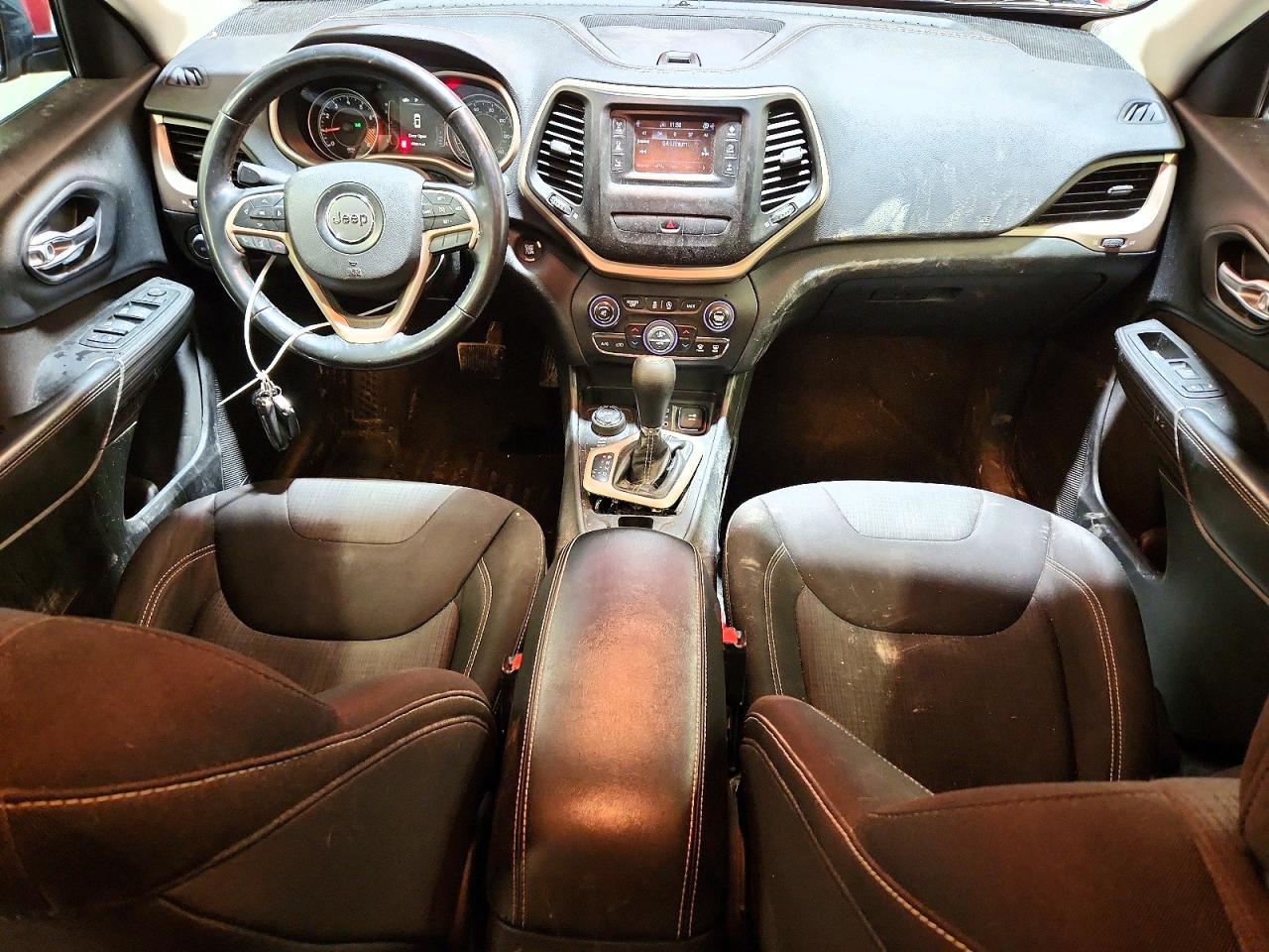 2015 Jeep Cherokee Latitude - zdjęcie 8