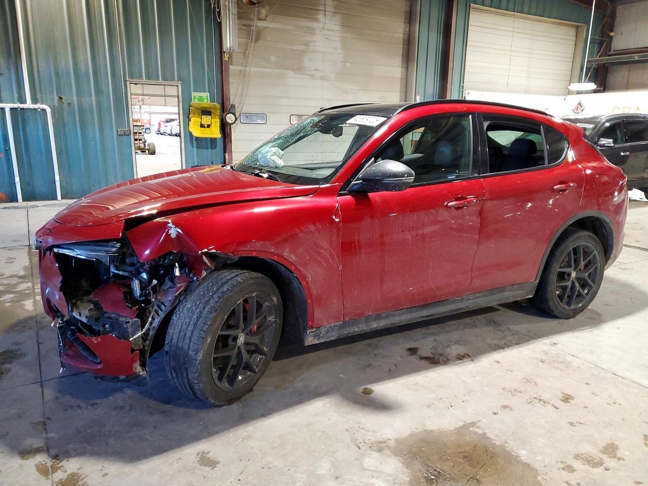 2019 Alfa Romeo Stelvio Ti - zdjęcie główne