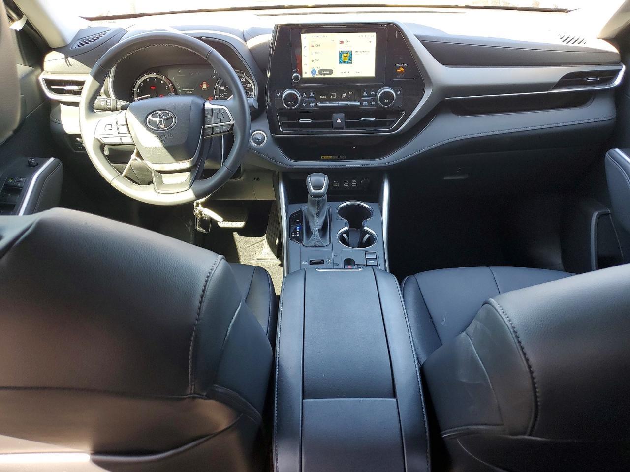 2025 Toyota Highlander Xle - zdjęcie 8