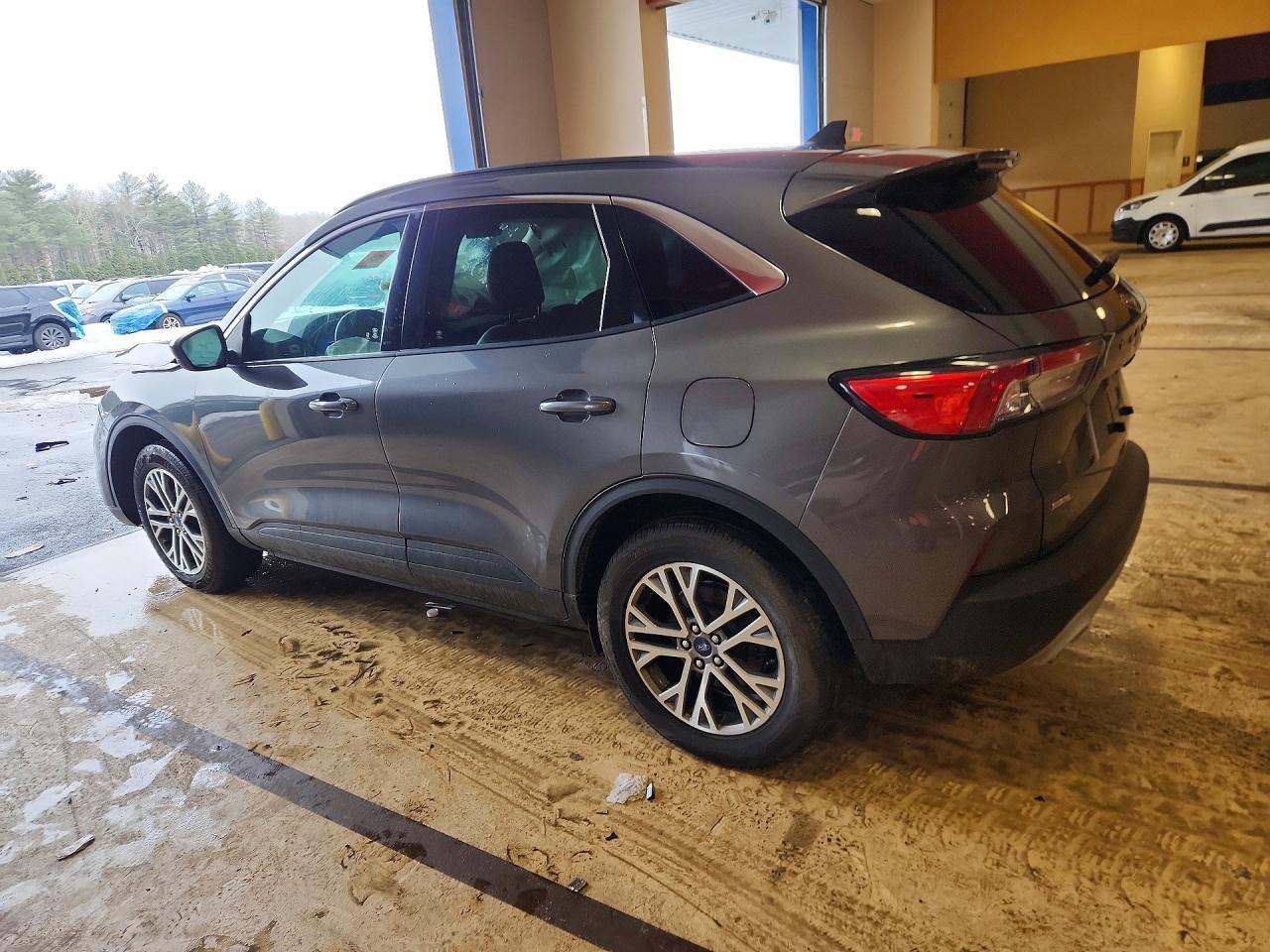 2021 Ford Escape Sel - zdjęcie 2