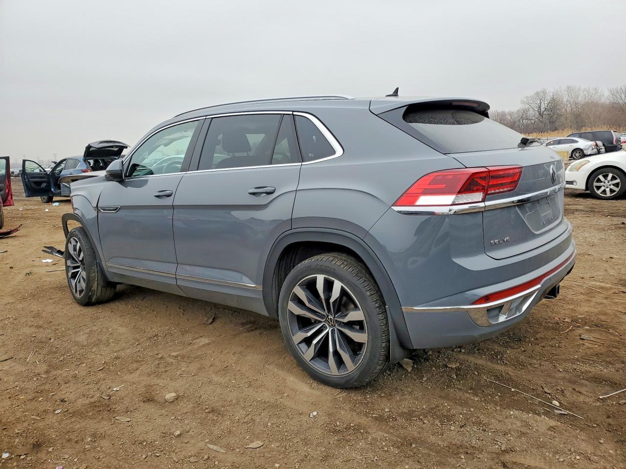 2021 Volkswagen Atlas Cross Sport Sel R-Line - zdjęcie 2