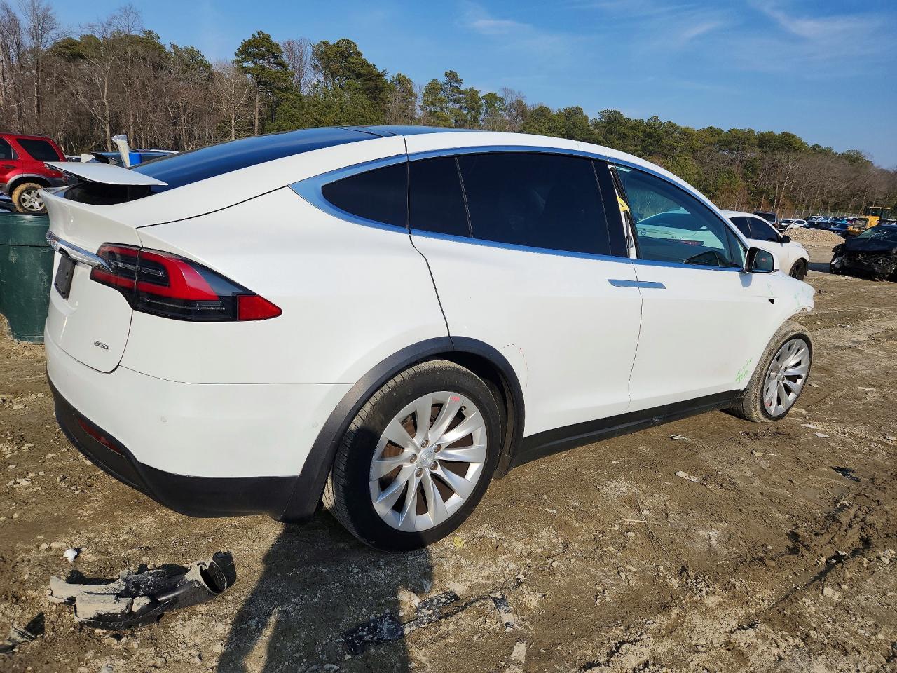 2016 Tesla Model X - zdjęcie 3