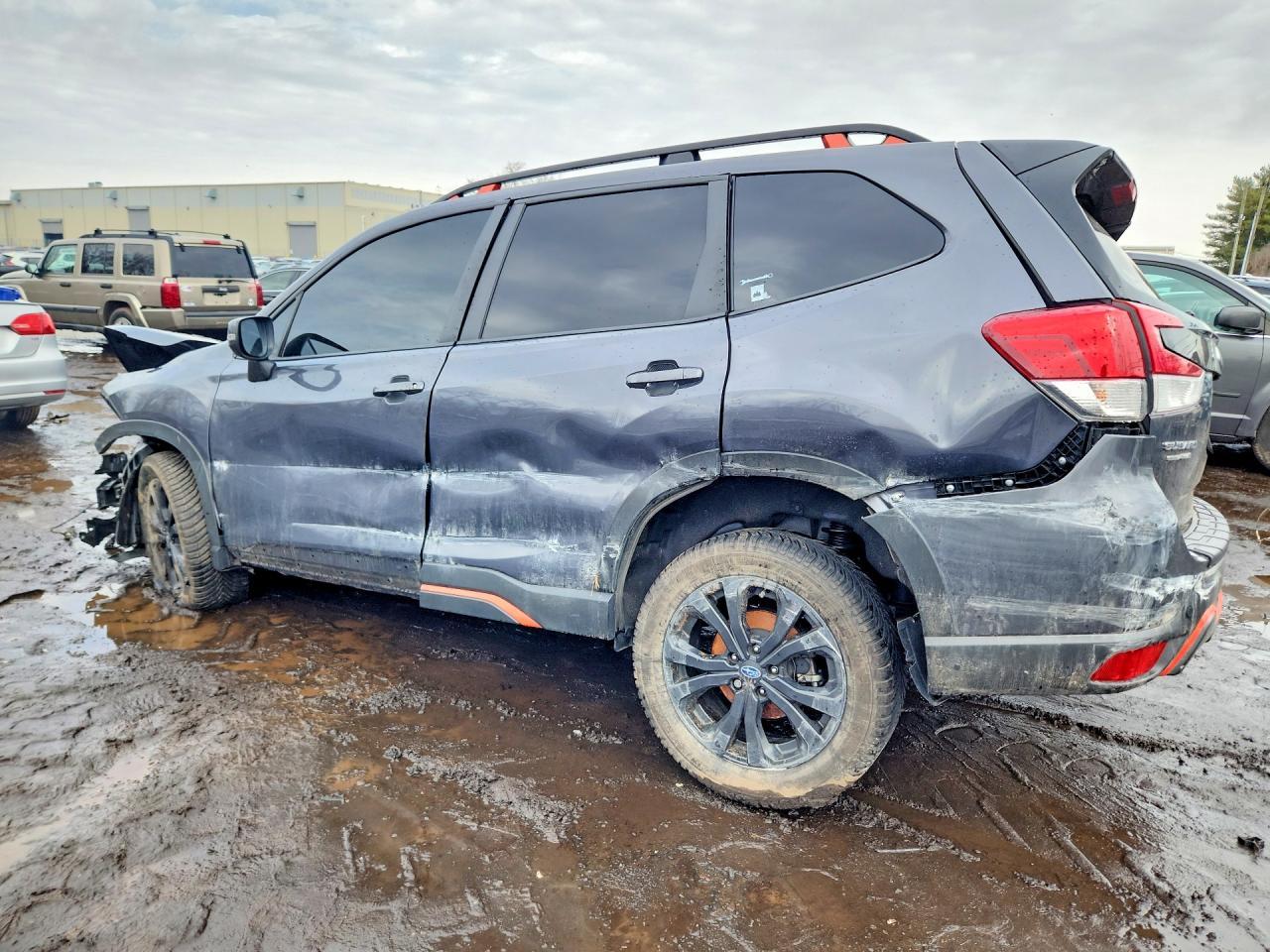 2024 Subaru Forester Sport - zdjęcie 2