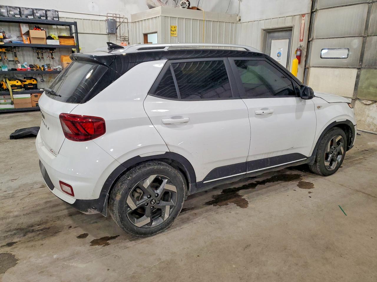 2022 Hyundai Venue Limited - zdjęcie 3