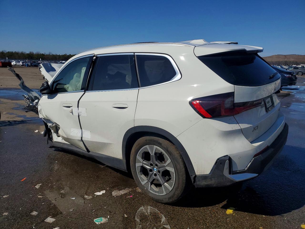 2023 BMW X1 xDrive28I - zdjęcie 2