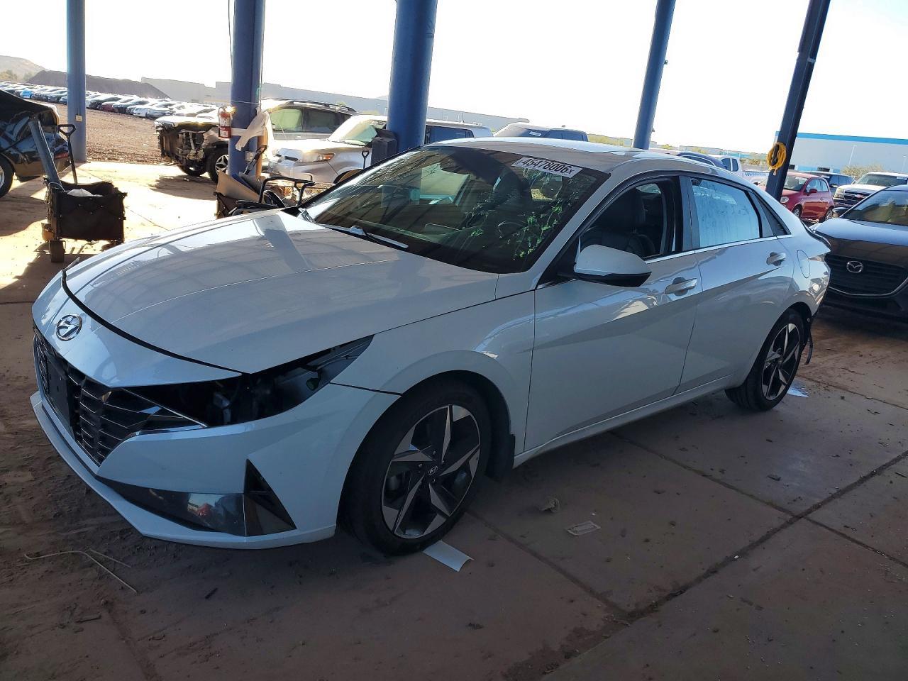 2022 Hyundai Elantra Limited - zdjęcie główne