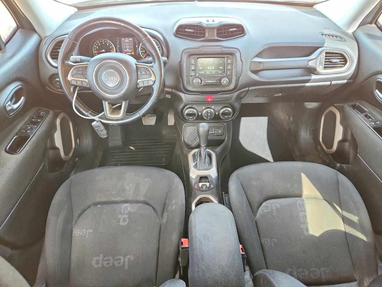 2017 Jeep Renegade Latitude - zdjęcie 8