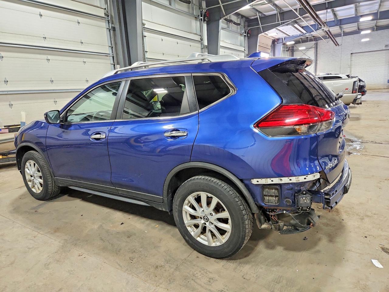 2017 Nissan Rogue Sv - zdjęcie 2