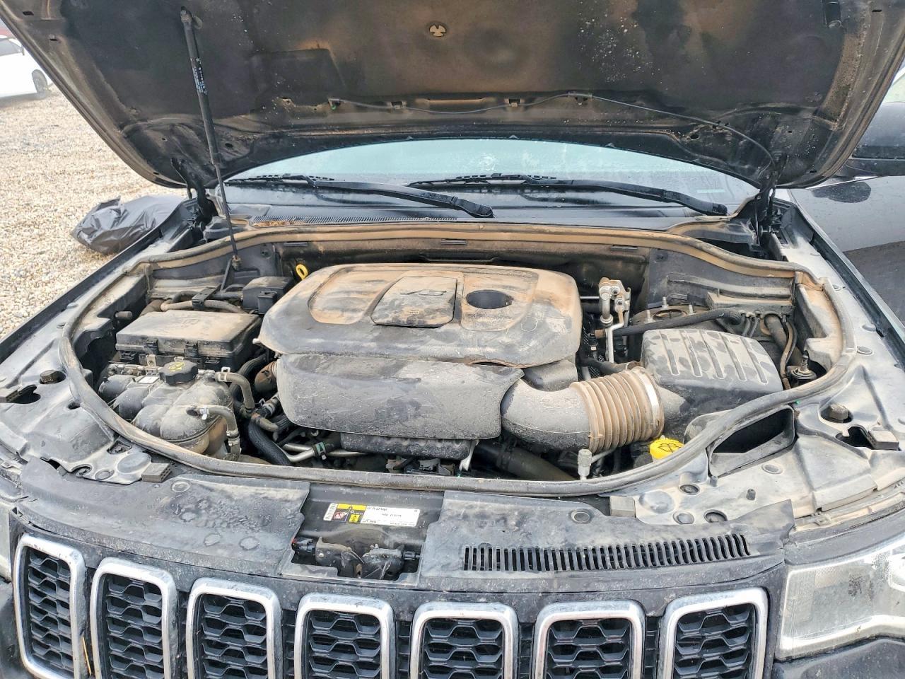 2021 Jeep Grand Cherokee Laredo - zdjęcie 12