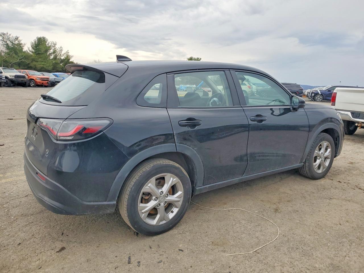 2023 Honda Hr-V Lx - zdjęcie 3